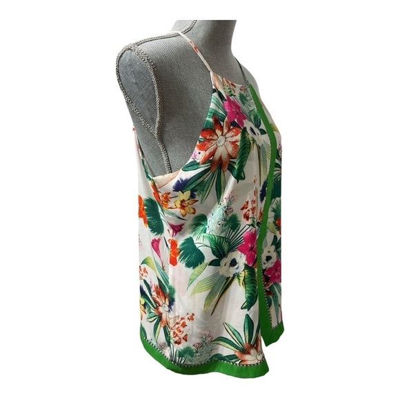 Soho NEW YORK & COMPANY Sleeveless tropical floral top size M - Picture 2 of 9